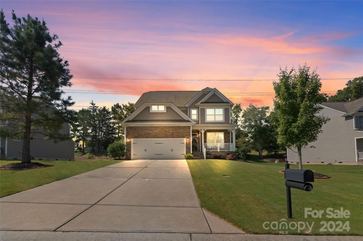 276 Hydrangea Drive sold home in Somerset At Autumn Cove, Clover, SC