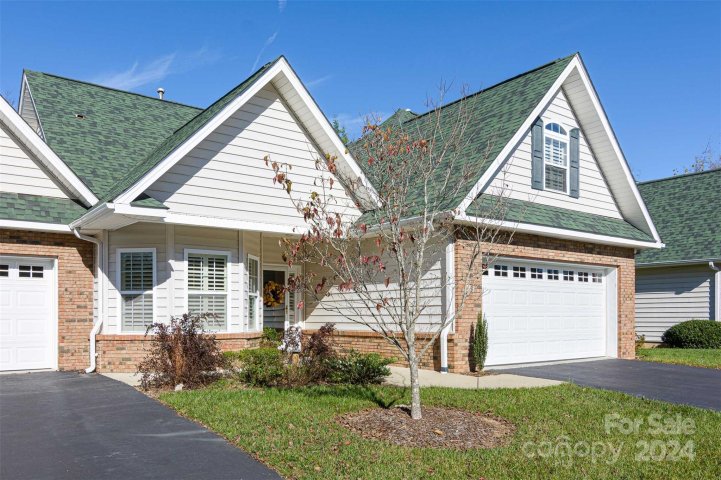 29 Victoria Park Drive sold home in Park Place, Hendersonville, NC