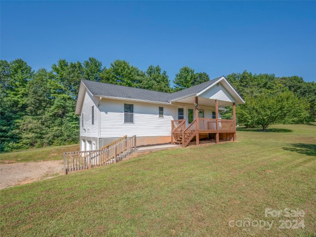 14 Northview Lane sold home in Northview, Hendersonville, NC