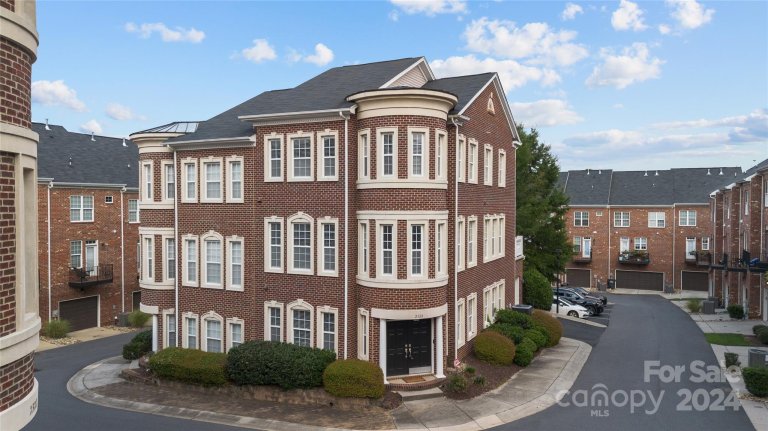 2320 Camalier Lane sold home in The Avenues at Ayrsley, Charlotte, NC