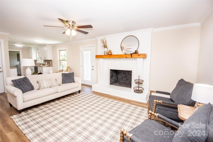 162 Dellinger Drive sold home in Meadowview Estates, Statesville, NC