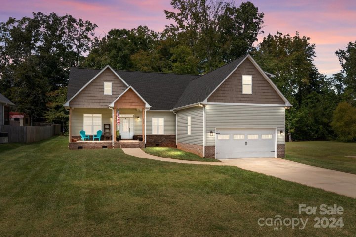 1334 Oak Haven Drive sold home in Oakview Commons, Salisbury, NC