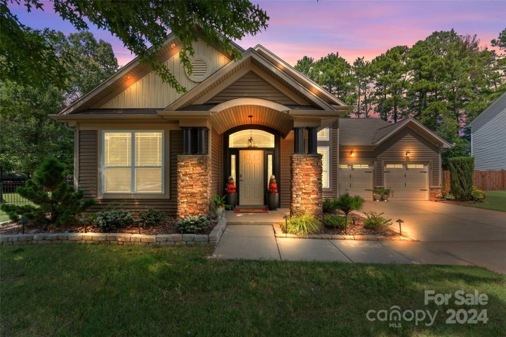 2028 Middleton Farm Drive sold home in South Point Village, Belmont, NC