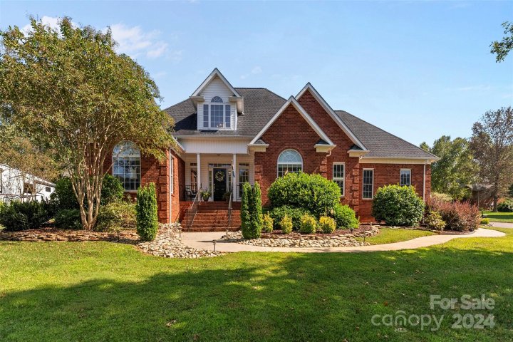 2606 Ashbourne Drive sold home in Waterford Green, Gastonia, NC