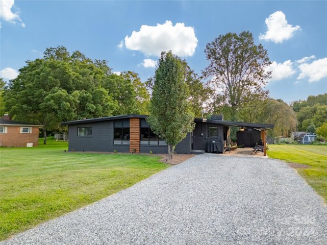 2635 S Chipley Ford Road sold home in Chipley park, Statesville, NC