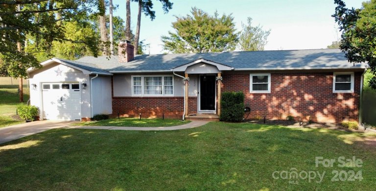 232 Crestview Street sold home in Hillcrest, Rutherfordton, NC