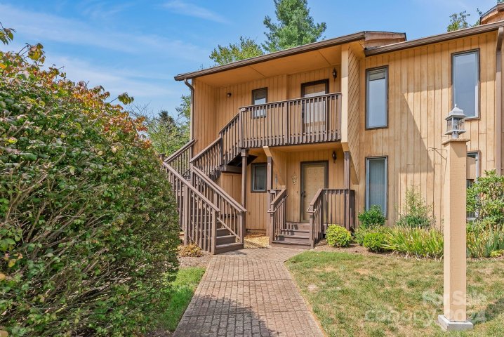105 Pebble Creek Street sold home in Pebble Creek, Asheville, NC