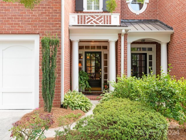 3111 Ethereal Lane sold home in The Magnolias, Charlotte, NC