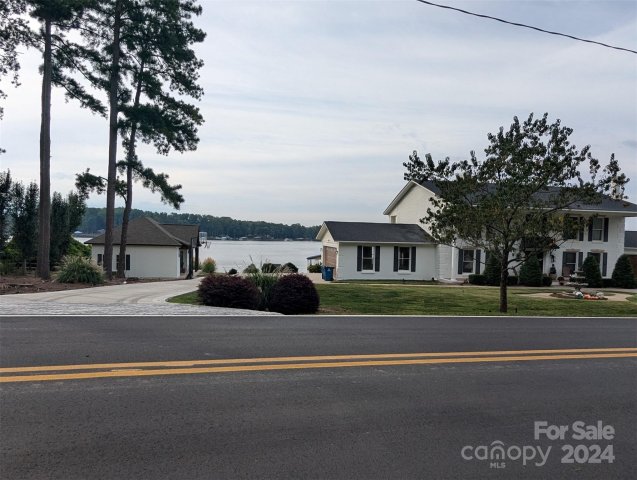 612 Kenway Loop sold home in Fernleaf, Mooresville, NC