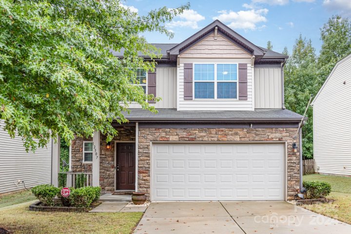 12507 Hunting Birds Lane sold home in Falcon Ridge, Charlotte, NC