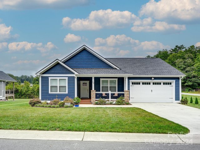 20 Windy Acres Knoll Drive sold home in The Cottages at Windy Knoll, Hendersonville, NC