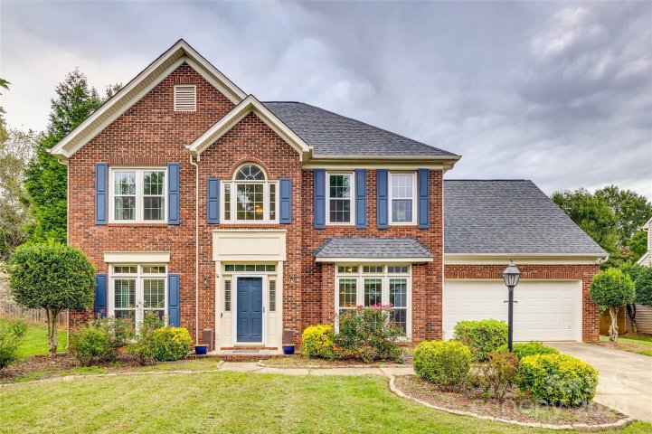 1625 Ivy Bluff Way sold home in Thornblade, Matthews, NC