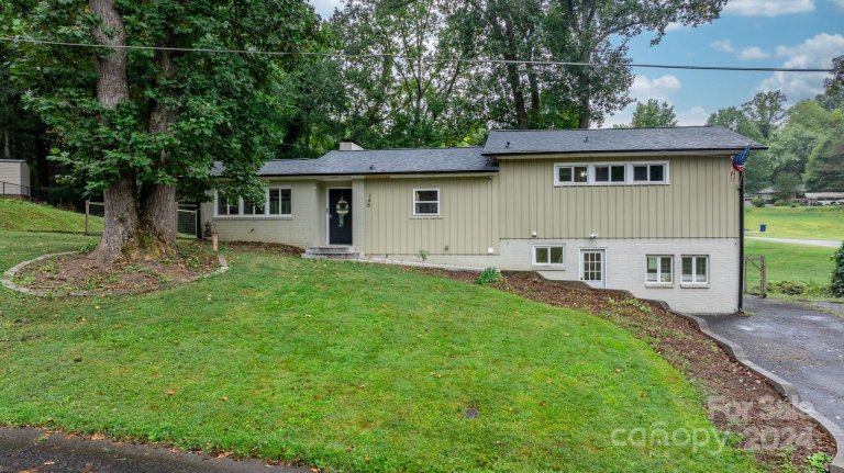 145 30th Avenue sold home in Fairview Park, Hickory, NC