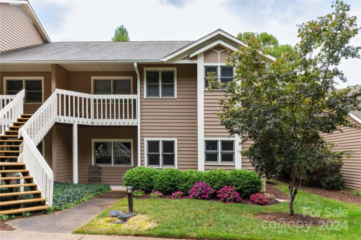 11 Timberlake Drive sold home in The Villages of Laurel Creek, Asheville, NC
