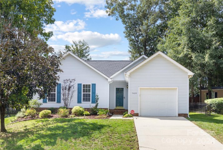 7409 Crestside Lane sold home in Sherbrook, Charlotte, NC