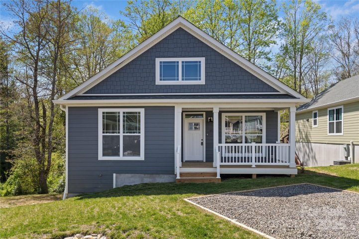 1023 Padgett Place sold home in Padgett Place, Black Mountain, NC