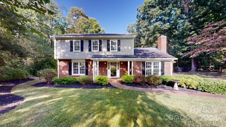 329 Silversmith Lane sold home in Settlers Landing, Charlotte, NC