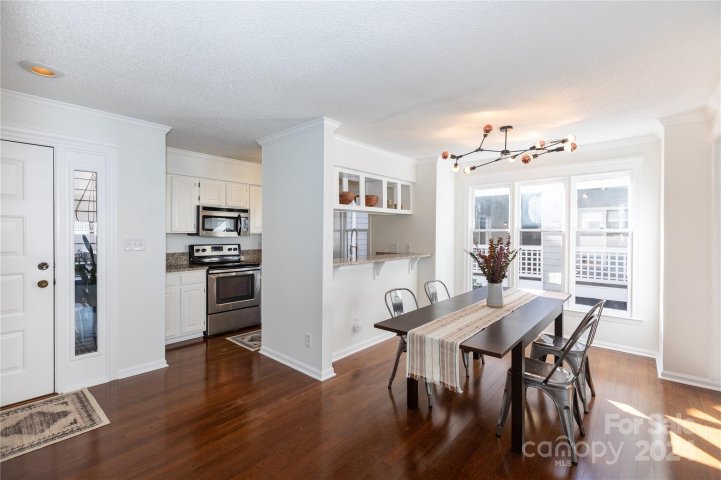 308 Queens Road 32 sold home in Queens Station, Charlotte, NC