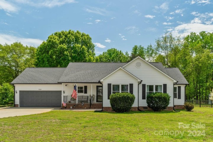 723 Pine Haven Circle sold home in Pine Haven, Clover, SC