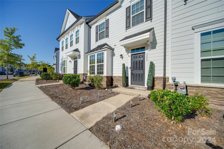 5008 Patton Drive sold home in Villages at cramerton mills, Gastonia, NC