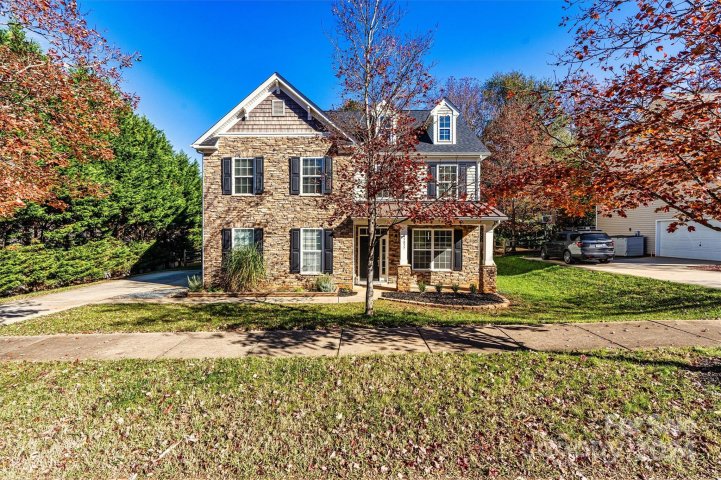 5837 Mcdowell Run Drive sold home in Riverdale, Huntersville, NC