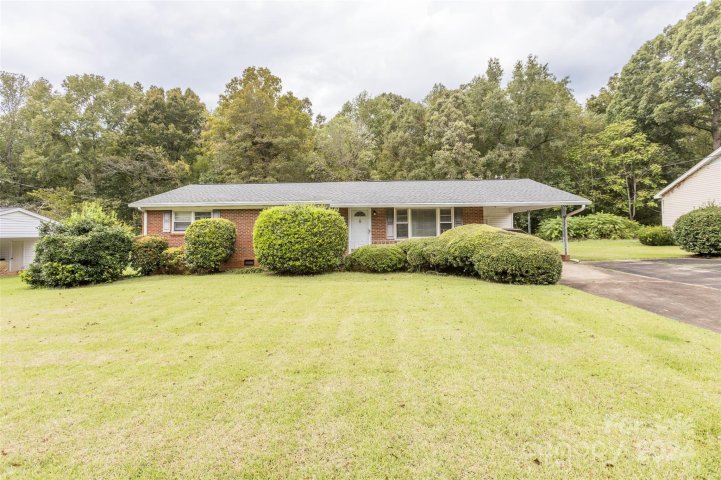 4429 Dawnwood Drive sold home in Fox Run, Gastonia, NC