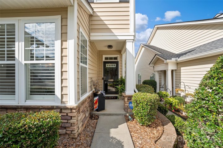 607 Pine Links Drive sold home in Calloway, Tega Cay, SC