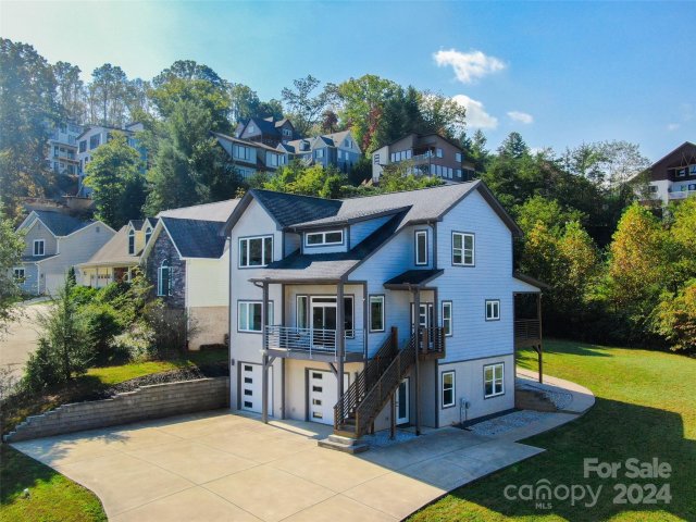 15 Moss Pink Place sold home in Leicester Village, Asheville, NC