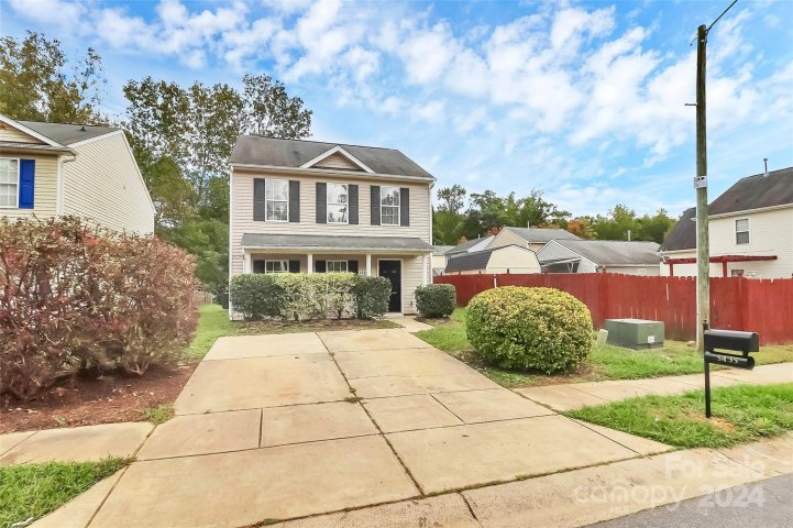 5435 Henderson Oaks Drive sold home in Henderson Oaks, Charlotte, NC