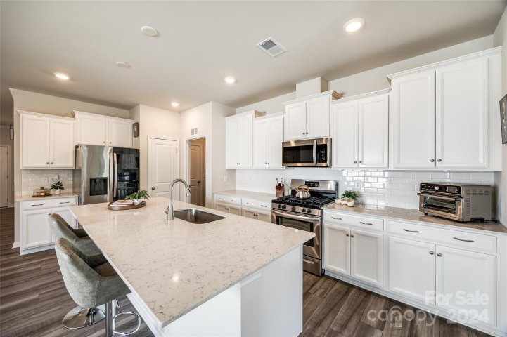 18030 Stark Way sold home in Brightwater, Charlotte, NC