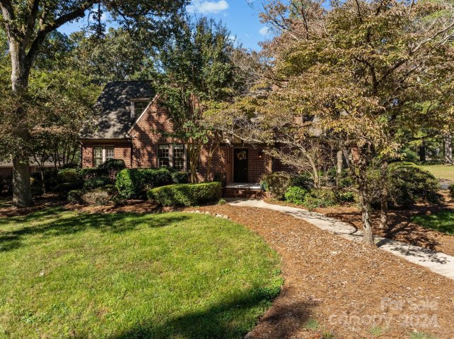 104 W Colonial Drive sold home in Milford Hills, Salisbury, NC