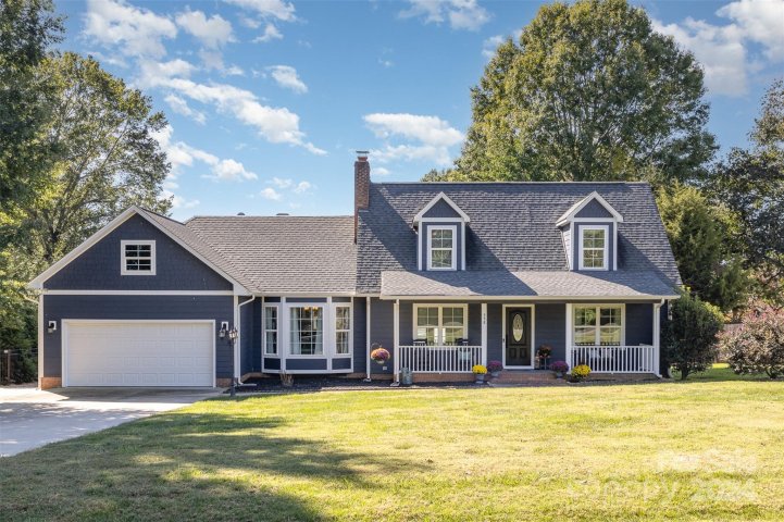 558 Isle Of Pines Road sold home in Surfside Estates, Mooresville, NC