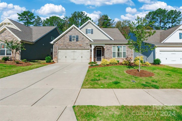571 Rustlewood Way sold home in Rhyne Estates, Rock Hill, SC