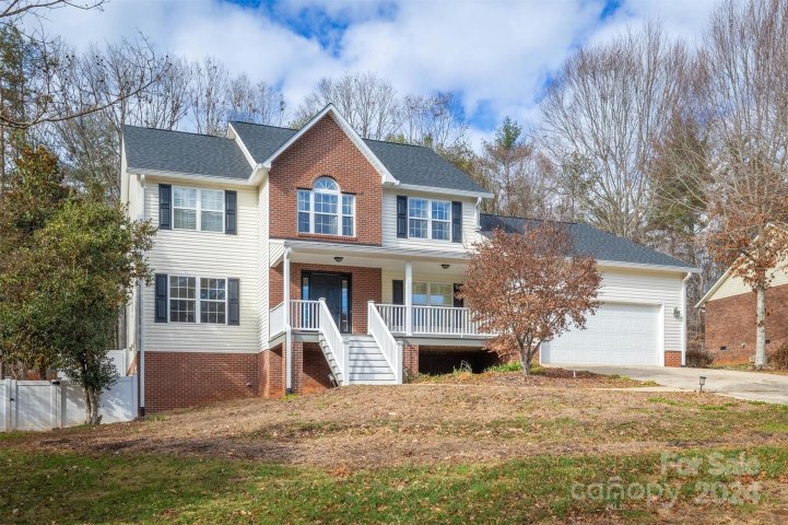 115 Clearwater Drive sold home in Winding Creek, Morganton, NC