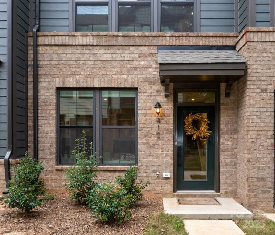412 Tristram Lane sold home in Anderson Townhomes, Charlotte, NC