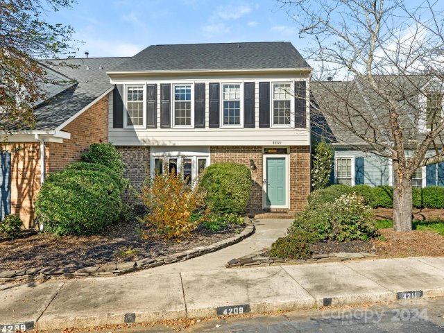 4209 Blacktree Lane sold home in Carmel Hollow, Charlotte, NC