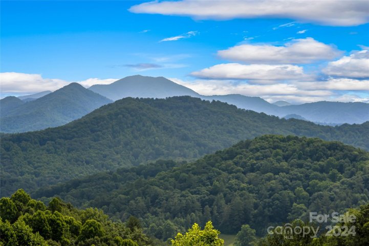 9999 Jubilee Way 301 sold home in Hills Of Cataloochee, Waynesville, NC