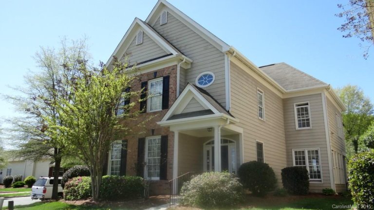 20221 Harroway Drive sold home in Harrogate At The Lake, Cornelius, NC