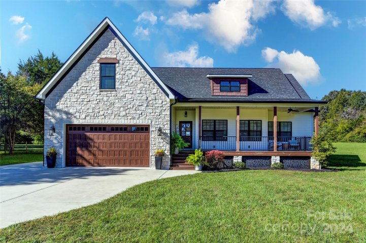 126 Robert Drive sold home in Larkin Sloan Estates, Statesville, NC