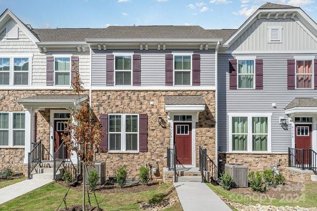 9342 Mallard Mills Drive sold home in The Towns at Mallard Mills, Charlotte, NC
