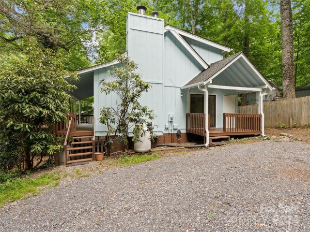 91 Gail Drive sold home in Woodlands Village, Maggie Valley, NC