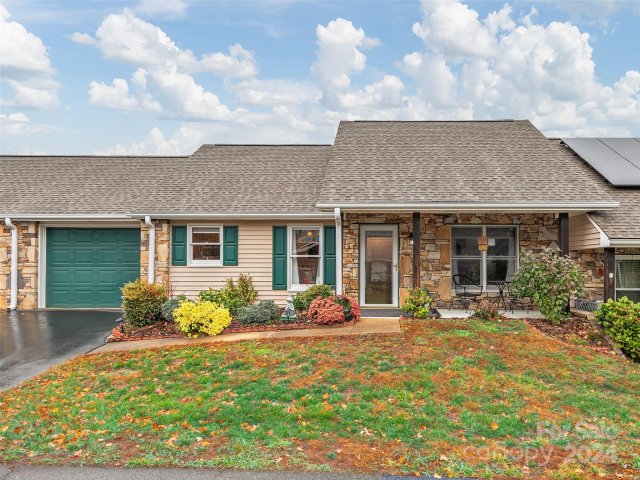 247 Rocky Mountain Way sold home in The Hills At Averys Creek, Arden, NC
