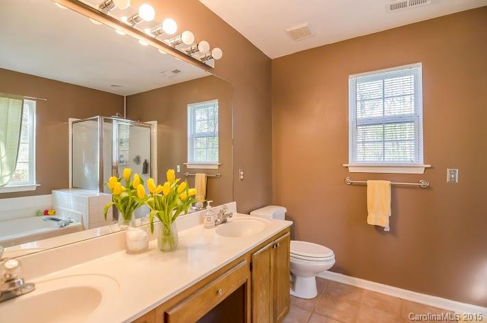 13808 Woody Point Road sold home in Woody Point Acres, Charlotte, NC