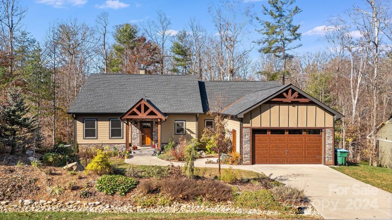 30 Nader Avenue sold home in Hawks Cove, Weaverville, NC