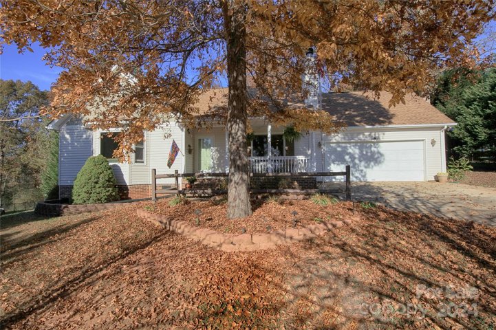 108 Gatwick Court sold home in The Landings, Statesville, NC