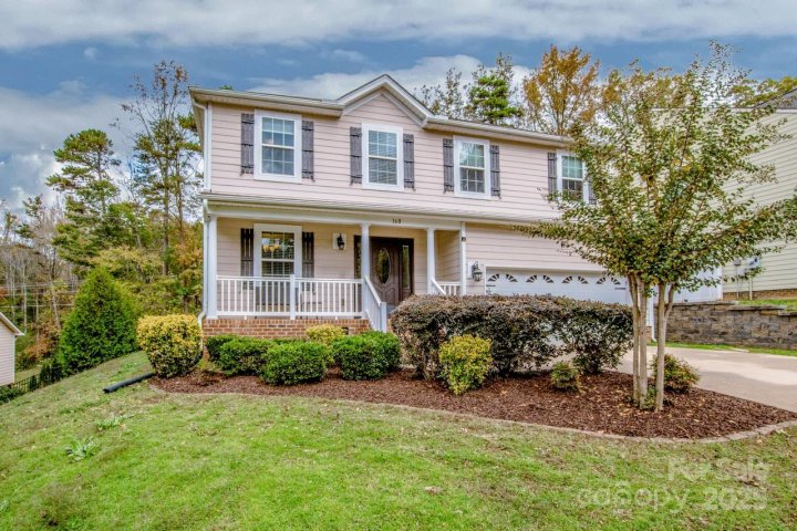 160 Hedgewood Drive sold home in Huntwyck Place, Mooresville, NC