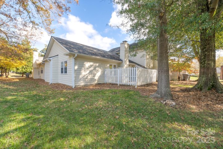 2702 New Hamlin Way sold home in Hamlin Park, Charlotte, NC