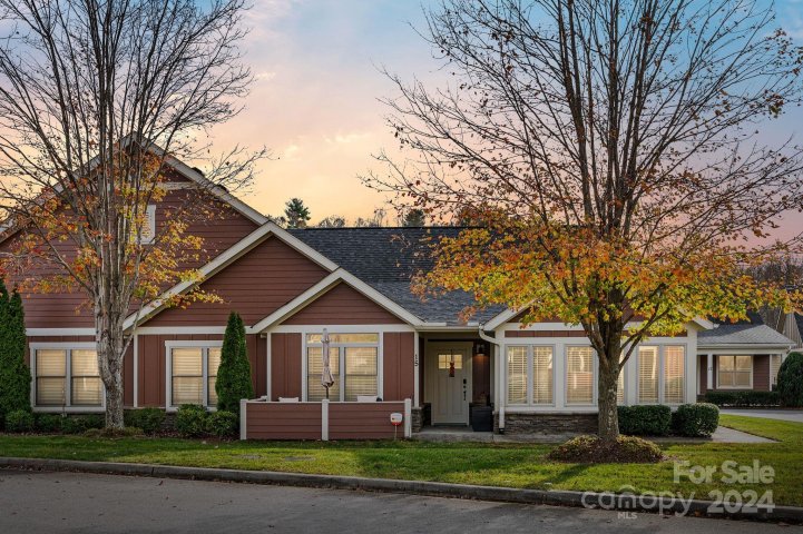 15 Westfield Way sold home in Vistas Of Westfield, Candler, NC