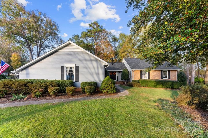 4356 Old Forge Drive sold home in Heritage Woods, Gastonia, NC