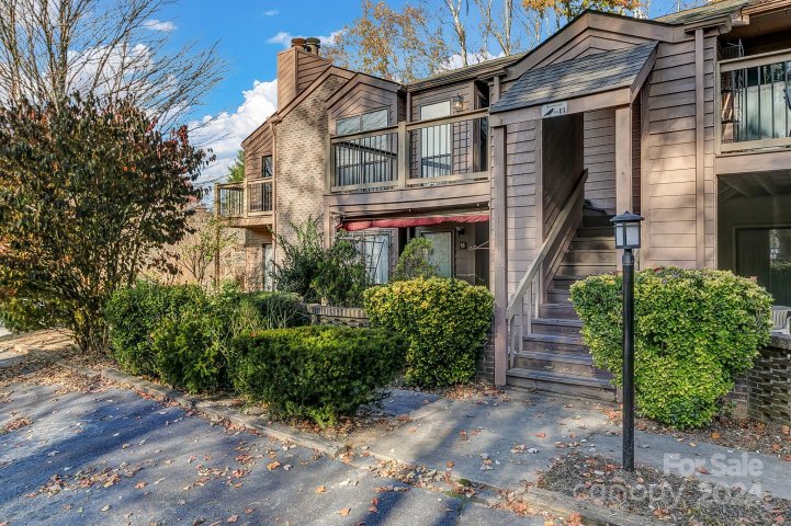 14 Ravencroft Lane B sold home in Ravencroft Condominiums, Asheville, NC